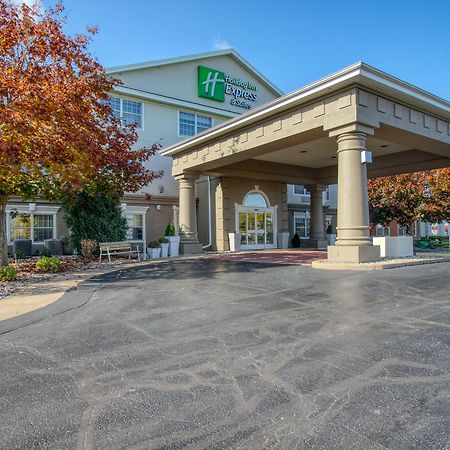 Holiday Inn Express Hotel & Suites Oshkosh - State Route 41 By Ihg Eksteriør billede
