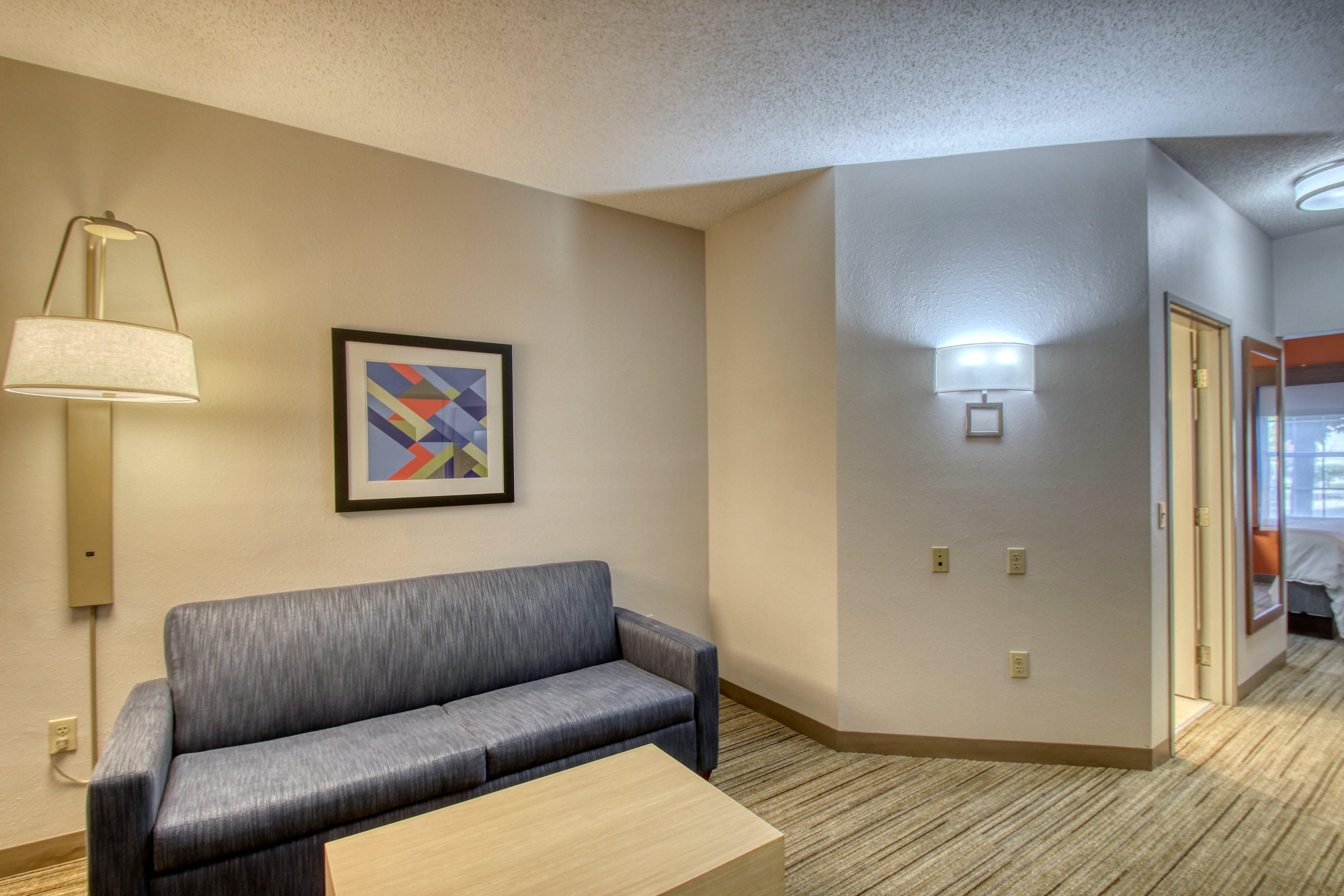 Holiday Inn Express Hotel & Suites Oshkosh - State Route 41 By Ihg Eksteriør billede